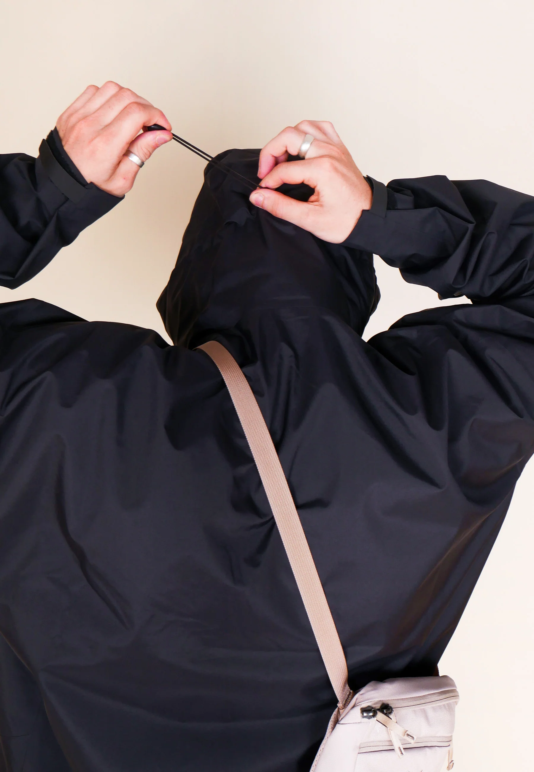 Beta Jacket - Black - Image 5