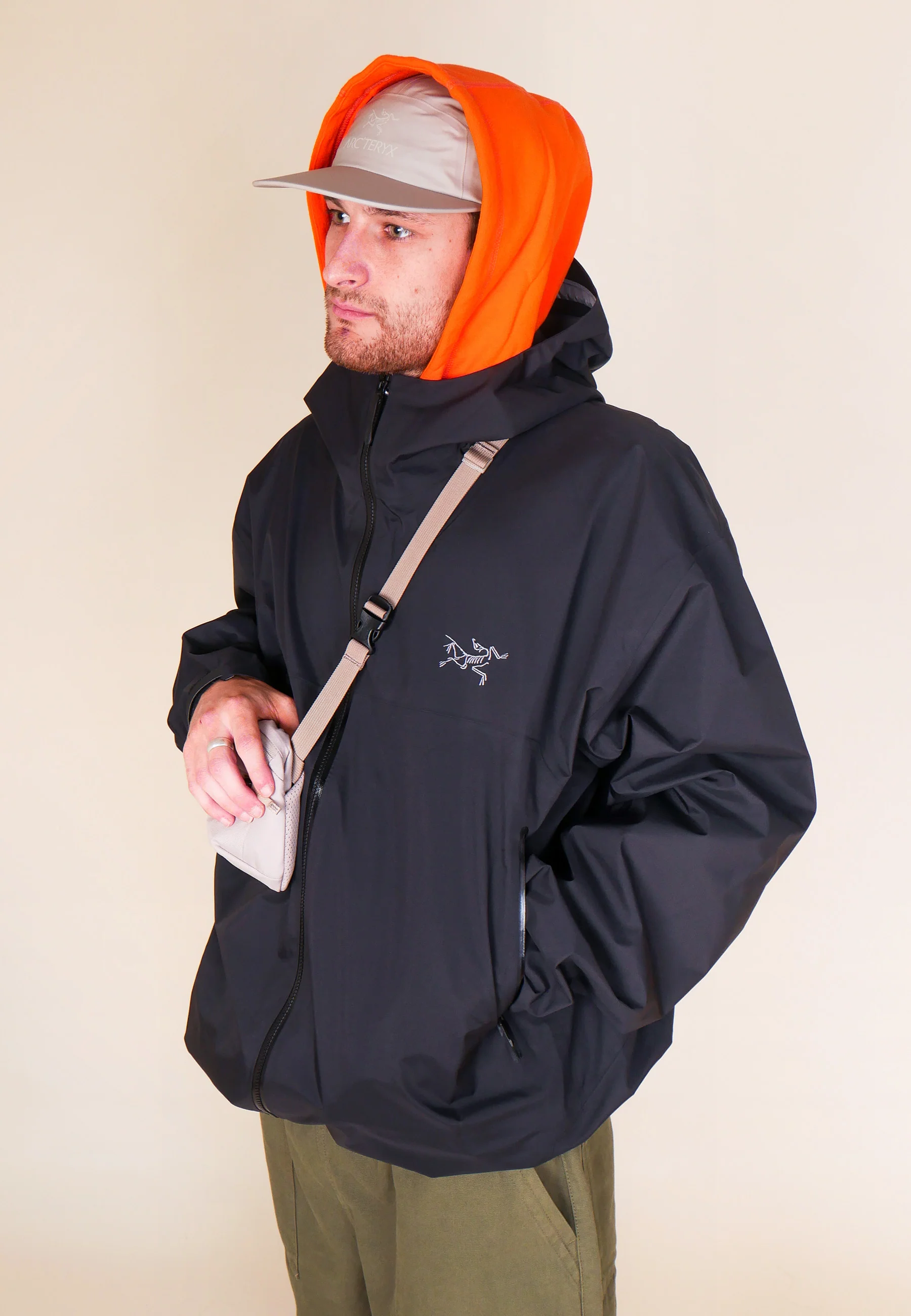 Beta Jacket - Black - Image 7