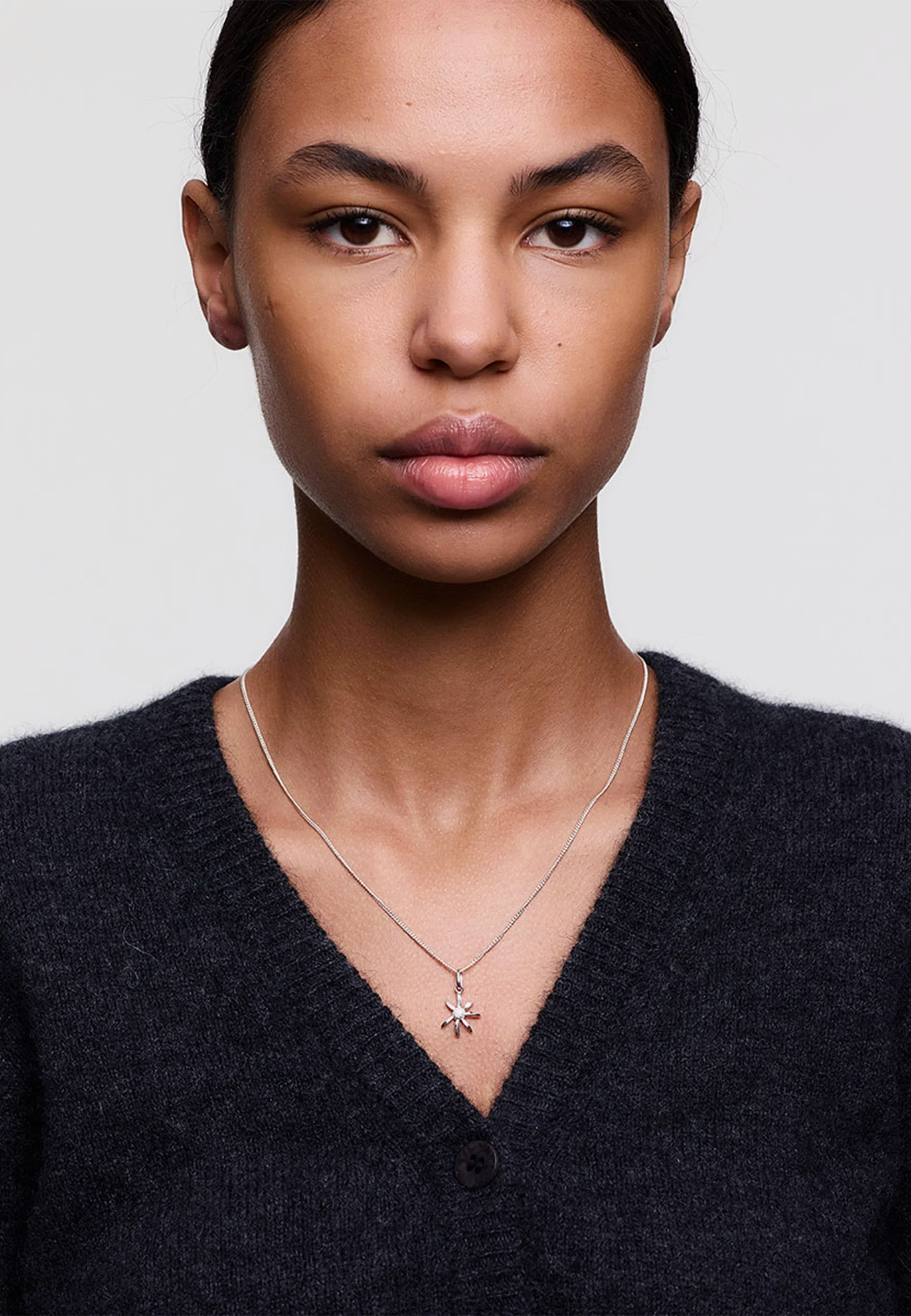 Daisy Charm Necklace - Gold Plated - Image 3