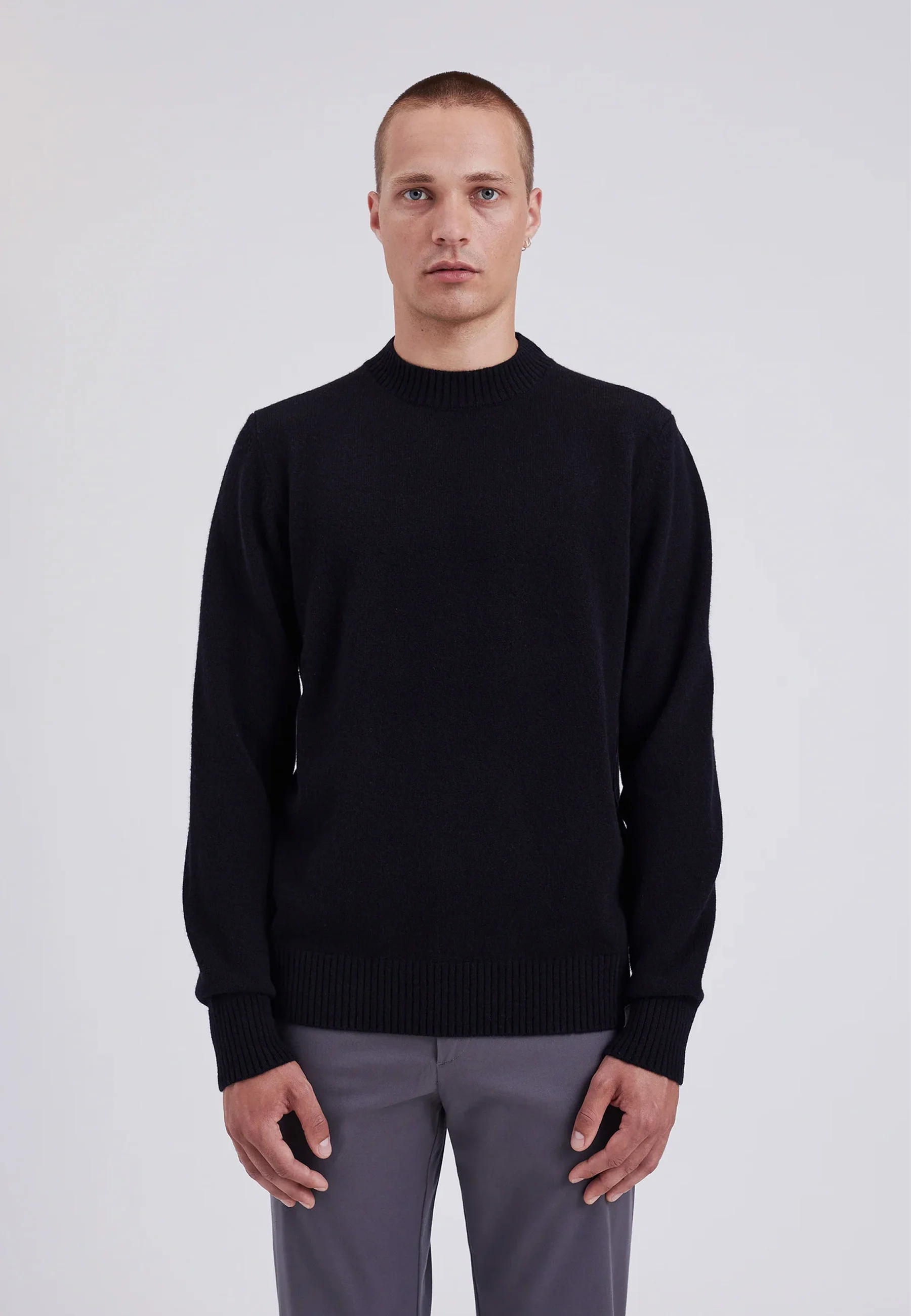 Standard Merino Lambswool Sweater - Black - Image 4