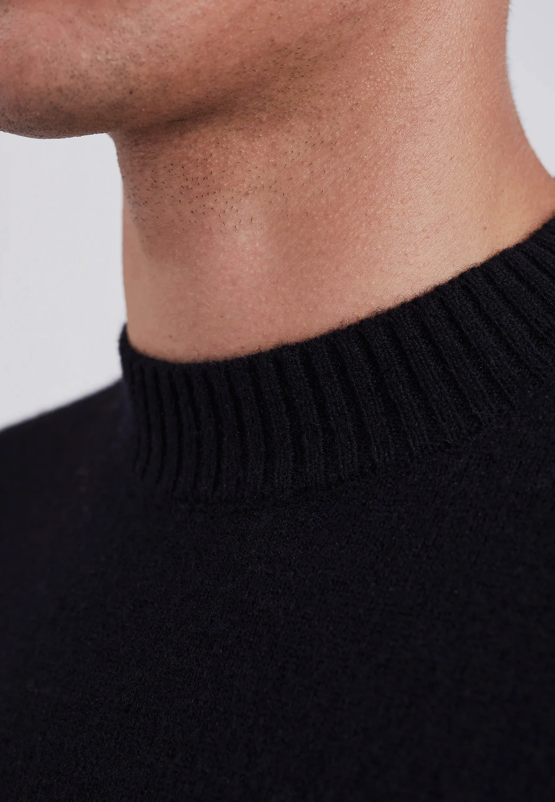 Standard Merino Lambswool Sweater - Black - Image 9
